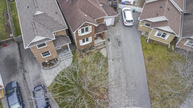 412 Pompano Crt, House detached with 3 bedrooms, 3 bathrooms and 4 parking in Oshawa ON | Image 29
