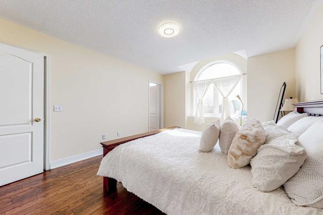 3622 Southwick St, House semidetached with 3 bedrooms, 3 bathrooms and 3 parking in Mississauga ON | Image 17