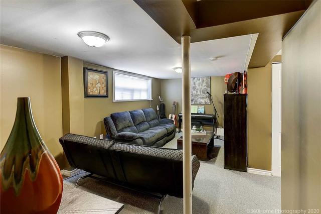 21 Hallcrown Crt W, House detached with 3 bedrooms, 2 bathrooms and 3 parking in Brampton ON | Image 17