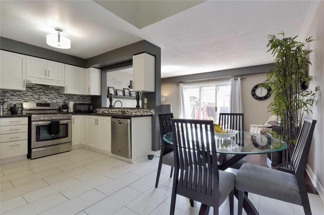 3 - 174 Highbury St, Condo with 3 bedrooms, 3 bathrooms and 1 parking in Hamilton ON | Image 3
