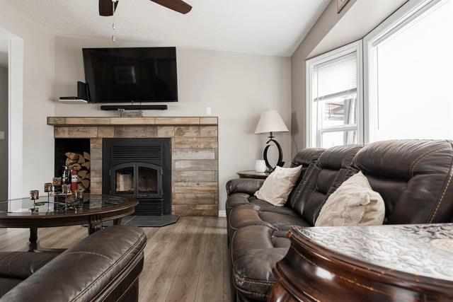 257 Card Court, House detached with 3 bedrooms, 2 bathrooms and 5 parking in Wood Buffalo AB | Image 9