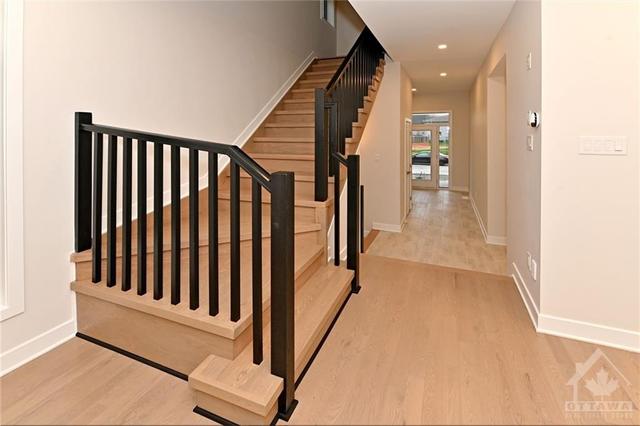 184 Hawkeswood Drive, Townhouse with 4 bedrooms, 4 bathrooms and 2 parking in Ottawa ON | Image 15