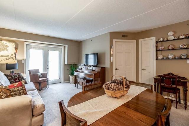 1421 Walkers Line, Condo with 1 bedrooms, 1 bathrooms and 1 parking in Burlington ON | Image 5