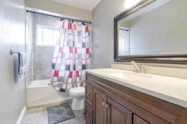 5 Guildford Cres, Townhouse with 3 bedrooms, 2 bathrooms and 1 parking in Brampton ON | Image 15