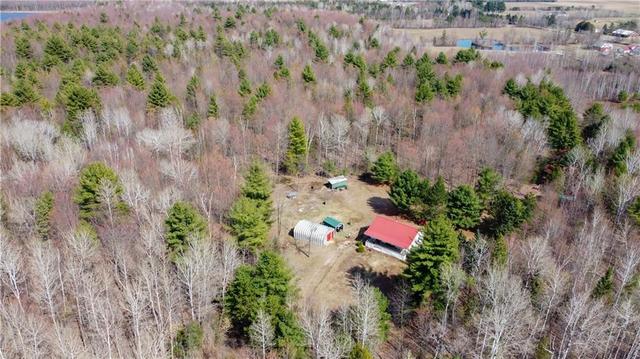 864 County Road 19 Road, House detached with 2 bedrooms, 1 bathrooms and 8 parking in Alfred and Plantagenet ON | Image 11