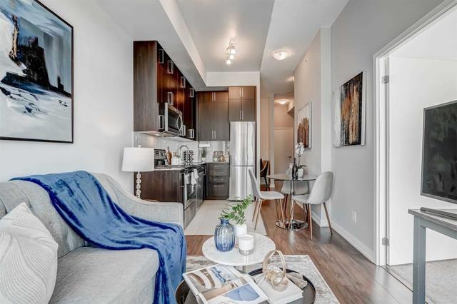 1012 - 840 Queens Plate Dr, Condo with 1 bedrooms, 2 bathrooms and 1 parking in Toronto ON | Image 5