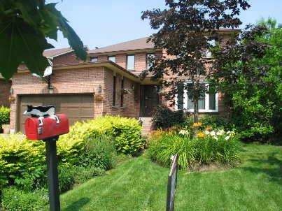 2118 Kempton Park Dr, House detached with 4 bedrooms, 4 bathrooms and 5 parking in Mississauga ON | Image 1