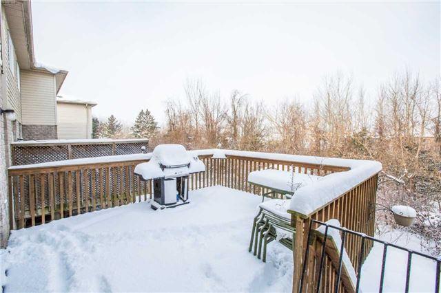 32 Pass Crt, House attached with 2 bedrooms, 2 bathrooms and 2 parking in Barrie ON | Image 13