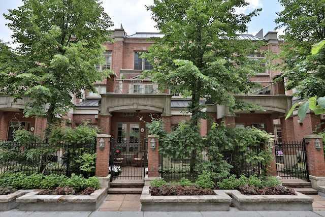 Th4 - 20 Burkebrook Pl, Townhouse with 3 bedrooms, 3 bathrooms and 2 parking in Toronto ON | Image 1