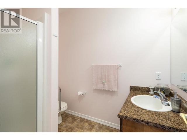 3805 - 30 Avenue Unit# 402, Condo with 2 bedrooms, 2 bathrooms and 1 parking in Vernon BC | Image 25