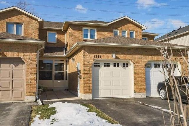 1385 Treeland St, House attached with 2 bedrooms, 3 bathrooms and 2 parking in Burlington ON | Image 1