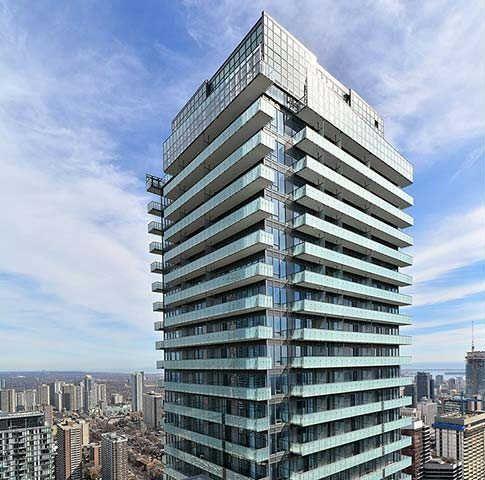4801 - 1080 Bay St, Condo with 2 bedrooms, 2 bathrooms and 2 parking in Toronto ON | Image 2