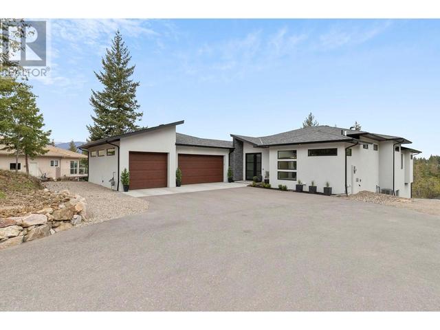 29 - 9196 Tronson Road, House detached with 4 bedrooms, 3 bathrooms and 8 parking in Vernon BC | Image 2