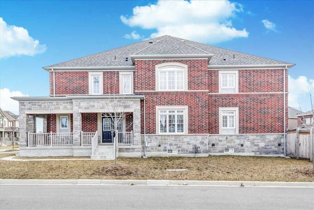 14 Carratuck St, House semidetached with 4 bedrooms, 4 bathrooms and 3 parking in East Gwillimbury ON | Image 23