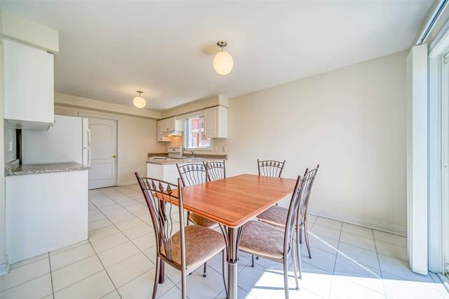 22 Ramsgate Crt, House detached with 3 bedrooms, 3 bathrooms and 7 parking in Markham ON | Image 8