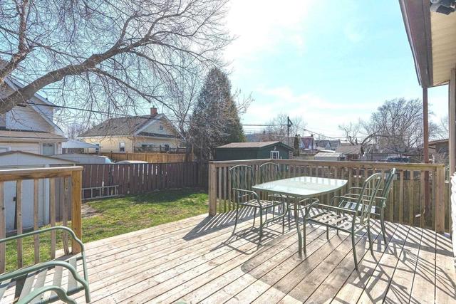 311 French St, House detached with 3 bedrooms, 1 bathrooms and 3 parking in Oshawa ON | Image 5