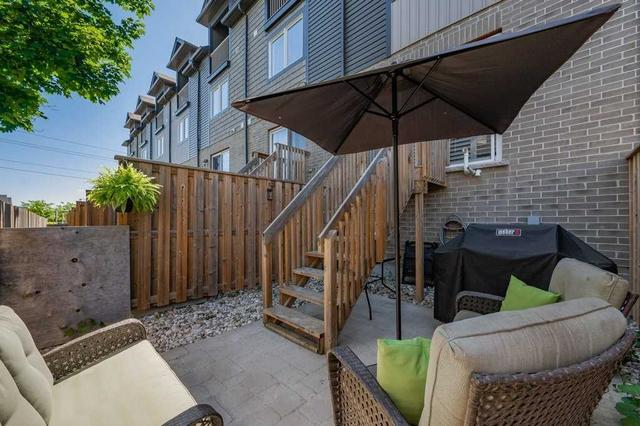 23 - 12 Poplar Dr, Townhouse with 3 bedrooms, 2 bathrooms and 2 parking in Cambridge ON | Image 28