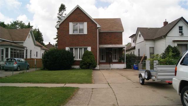 343 Cameron Ave, House detached with 6 bedrooms, 3 bathrooms and 4 parking in Windsor ON | Image 12