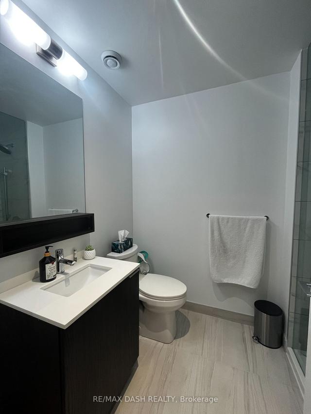 606 - 5 Buttermill Ave, Condo with 2 bedrooms, 2 bathrooms and 0 parking in Vaughan ON | Image 2