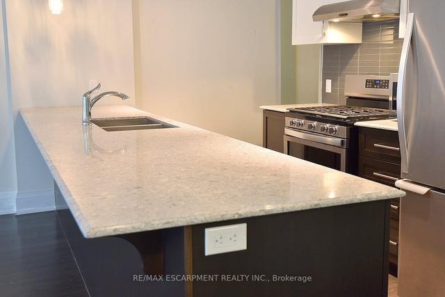 308 - 181 James St N, Condo with 2 bedrooms, 2 bathrooms and 1 parking in Hamilton ON | Image 3