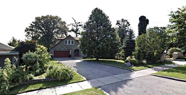 111 Larchmere Ave, House detached with 4 bedrooms, 4 bathrooms and 10 parking in Toronto ON | Image 12