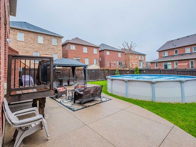 30 Baby Pointe Tr, House detached with 4 bedrooms, 4 bathrooms and 4 parking in Brampton ON | Image 25