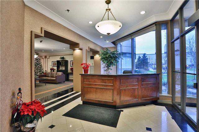 205 - 75 King St E, Condo with 2 bedrooms, 2 bathrooms and 1 parking in Mississauga ON | Image 2
