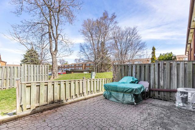 3 - 3 Kendleton Dr, Townhouse with 4 bedrooms, 2 bathrooms and 2 parking in Toronto ON | Image 10