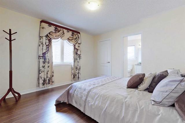 25 Furrow St, House detached with 4 bedrooms, 5 bathrooms and 6 parking in Markham ON | Image 22