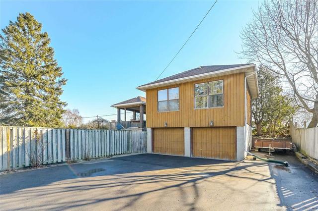 208 Eramosa Rd, House detached with 3 bedrooms, 3 bathrooms and 10 parking in Guelph ON | Image 33