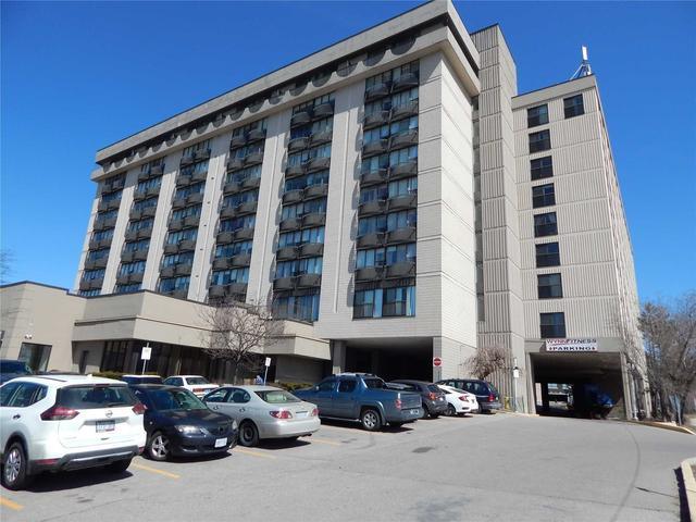 903 - 2737 Keele St, Condo with 2 bedrooms, 1 bathrooms and 1 parking in Toronto ON | Image 1