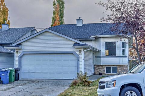 244 Coverdale Court Ne, House detached with 6 bedrooms, 3 bathrooms and 4 parking in Calgary AB | Card Image