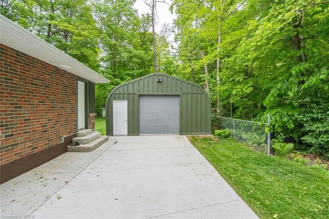 11100 Fifth Side Road, House detached with 3 bedrooms, 2 bathrooms and 11 parking in Halton Hills ON | Image 22
