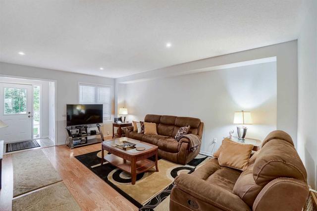 406 Laundon Terr, House attached with 3 bedrooms, 3 bathrooms and 3 parking in Milton ON | Image 23