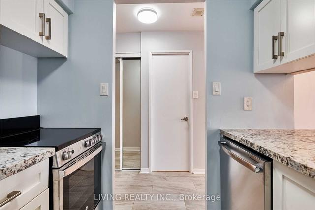 2210 - 44 St Joseph St, Condo with 1 bedrooms, 1 bathrooms and 1 parking in Toronto ON | Image 24