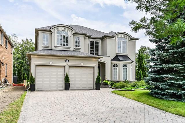 25 Queensborough Crt, House detached with 4 bedrooms, 3 bathrooms and 8 parking in Richmond Hill ON | Card Image