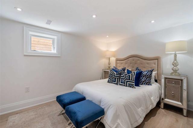 41 Florens Ave, House detached with 4 bedrooms, 5 bathrooms and 5 parking in Toronto ON | Image 32