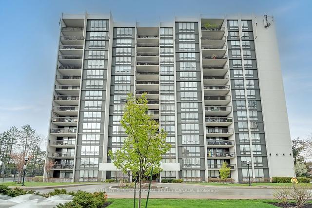 204 - 2175 Marine Dr, Condo with 2 bedrooms, 2 bathrooms and 1 parking in Oakville ON | Image 1
