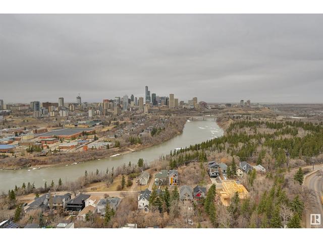 1900 - 10035 Saskatchewan Dr Nw, Condo with 3 bedrooms, 4 bathrooms and 5 parking in Edmonton AB | Image 31