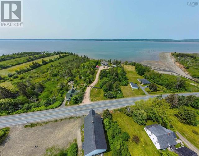 8303 Highway 1, House detached with 5 bedrooms, 2 bathrooms and null parking in Digby MD NS | Image 49