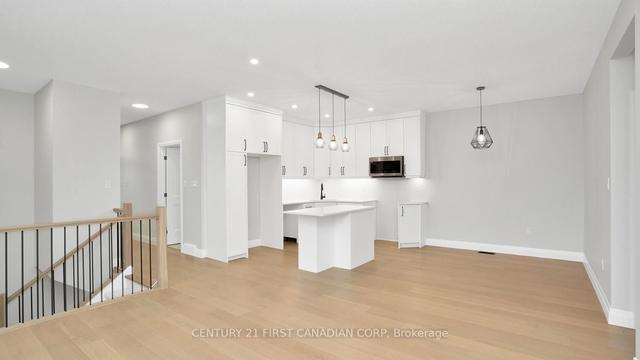 146 Shirley St, House semidetached with 2 bedrooms, 3 bathrooms and 3 parking in Thames Centre ON | Image 3