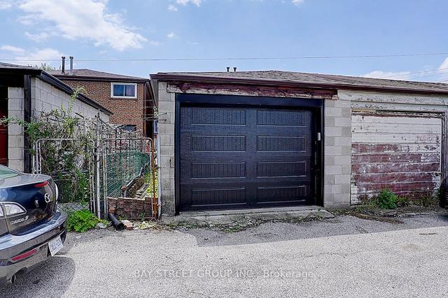144 Wolseley St, House semidetached with 4 bedrooms, 3 bathrooms and 1 parking in Toronto ON | Image 9