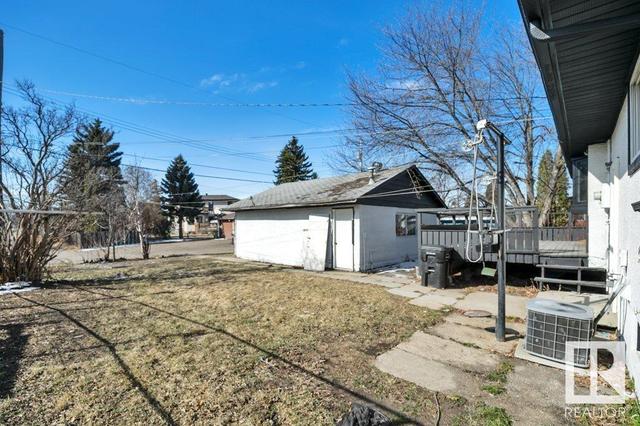 9311 129b Av Nw, House detached with 5 bedrooms, 2 bathrooms and 4 parking in Edmonton AB | Image 32