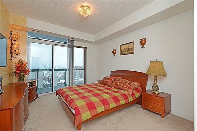 604 - 1 Hurontario St, Condo with 2 bedrooms, 2 bathrooms and 1 parking in Mississauga ON | Image 13