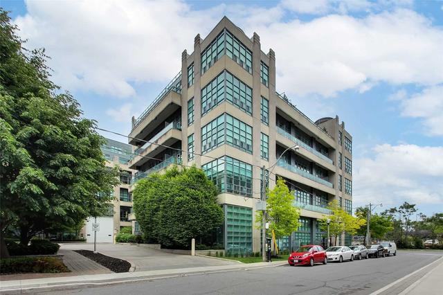 602 - 380 Macpherson Ave, Condo with 2 bedrooms, 2 bathrooms and 2 parking in Toronto ON | Image 1