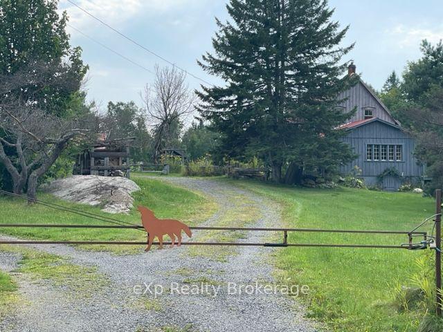 10155 Highway 522, House detached with 3 bedrooms, 1 bathrooms and 8 parking in Parry Sound, Unorganized, Centre Part ON | Image 33