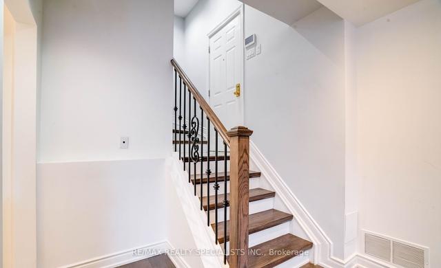 th5 - 100 Arbors Lane, Townhouse with 3 bedrooms, 3 bathrooms and 2 parking in Vaughan ON | Image 8