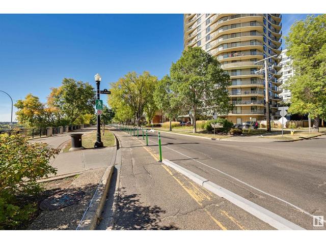 1104 - 11710 100 Av Nw, Condo with 2 bedrooms, 1 bathrooms and 1 parking in Edmonton AB | Image 35