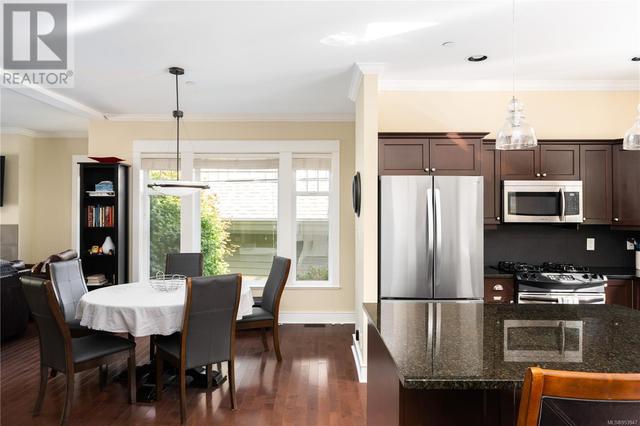 103 - 2060 Troon Crt, House detached with 4 bedrooms, 4 bathrooms and 2 parking in Langford BC | Image 19