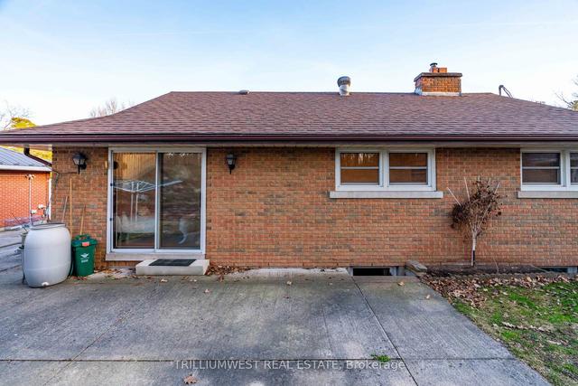 788 Union St, House detached with 3 bedrooms, 2 bathrooms and 3 parking in Kitchener ON | Image 18